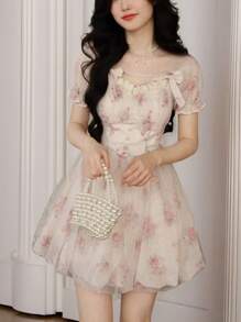 Vestido Mini Con Mangas Acampanadas,Estampado Floral En Toda La Prenda,Detalles De Lazo Y Volantes,Estilo Dulce De Verano - Rosa - Ver 6