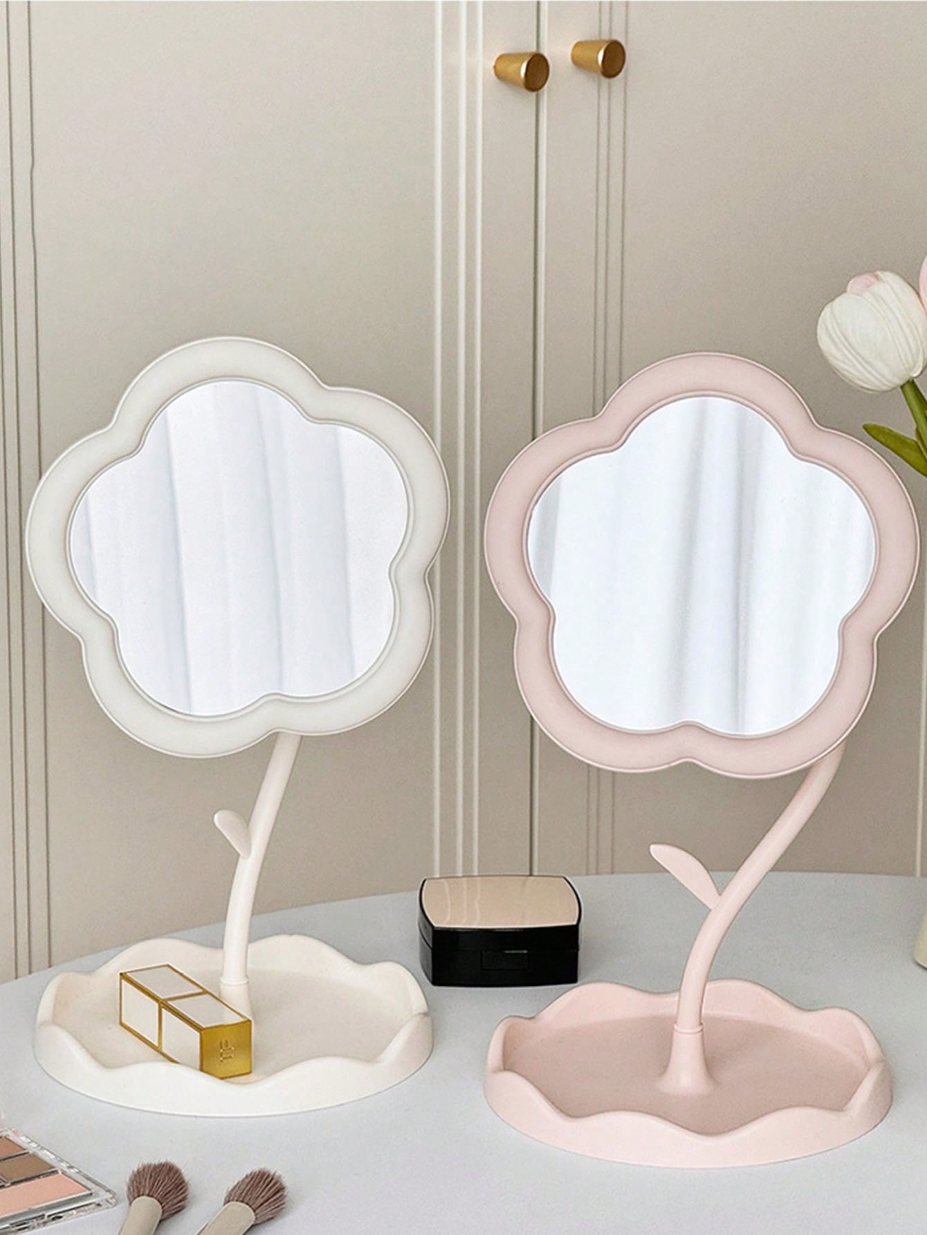 مرآة مكياج بنمط الزهور، مرآة زينة طاولة جميلة للفت...