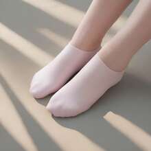 1 Pair Of Apricot-Colored Sock Covers, Body Lotion Applied To Women's Feet Daily Foot Protection, Silicone Material Is Highly Elastic, Preventing Feet Cracks/Moisturizing Foot Protection Sock Covers, Sock Covers Are Elastic And Sized For Both Men And Women