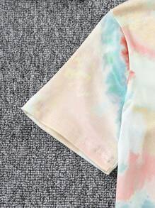 2pcs/Set Young Boy Palm Tree Tie-Dye Print Crew Neck Short Sleeve T-Shirt And Label Applique Shorts Set, Suitable For Vacation, Summer, Beach, Casual, Daily Wear, Party - Red - View 5