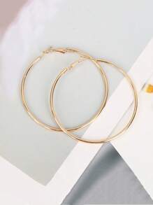 女士时尚圆形裂花简约金属环状耳环 - 百搭日常和晚装，是送给朋友和派对的完美礼物