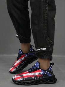 男士爱国跑鞋 - 透气网眼鞋面，带缓冲鞋底 - 低帮系带，适合跑步和休闲穿着