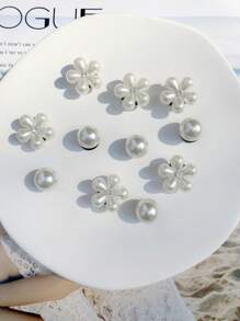 12 Peças DIY Destacável Flor de Pérola Falsa Elegante e Moderna, Botões Decorativos Multiuso Adequados para Sandálias de Praia, Sapatilhas, Tênis, Cadarços, Presente para Feriados