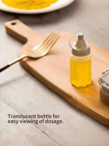 4pcs Mini Sauce And Ketchup Bottle, Mini Ketchup Bottle, Condiment Squeeze Bottle, Leak Proof Plastic, Spice Bottle, Plastic Portable Container For Salad Dressing, Spices, Honey, Cheap Items, Office Lunch Box, Picnic Oil, Lunch Box, Back-To-School Season, Perfect Lunch Box, Picnic, Perfect Kitchen Utensils And Apartment Must-Haves.