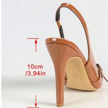 Damesmode Sexy Bruin Lakleer Bovenwerk Puntige Neus Stiletto Hak Slingback Met Stijlvolle Metalen Gesp Kruisbandjes Detail, Gesloten Teen Slide Hoge Hakken Sandalen Voor Dames, Elegante Stabiele Gemakkelijke Wandel Zomer Dagelijkse Buiten Lift Pumps Schoenen, Goed Passend Voor Feest Prom Bruiloft Dating Formele-Evenementen Kantoor Dagelijkse Kleding, Match Voor Elegante Rokken Elegante Outfits