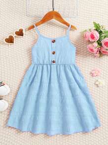 女童夏季轻薄户外休闲连衣裙，纯色针织提花细肩带装饰纽扣露肩及膝优雅连衣裙，时尚度假装，透气清爽 - 藍色 - 查看 1
