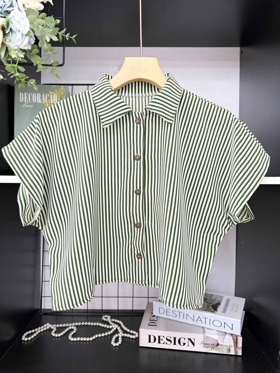 ELLIE Casual Striped Print Loose Cropped Shirt - 綠色條紋 - 查看 1