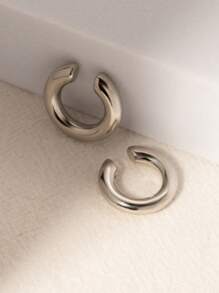 2pcs Minimalist Glossy Alloy C-Shaped Ear Cuffs, Lightweight Gold/Silver/Gun Black Plated Open Double Circle Non-Pierced Earrings, Comfortable And Smooth Earrings For Women And Girls - Silver - View 2
