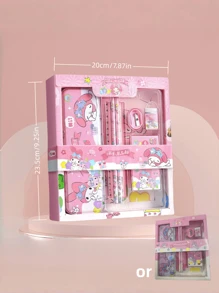Sanrio Autorisé par Sanrio Ensemble de papeterie mignon de chien Melody Cinnamon de Sanrio. Fournitures scolaires pour garçons et filles - crayons et boîte de rangement pour crayons, gomme, taille-crayon, règle, cahier. Cadeaux pour la rentrée, Halloween, Noël (la conception et la couleur de la boîte cadeau peuvent varier selon les différents lots de production)