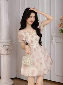 Vestido Mini Con Mangas Acampanadas,Estampado Floral En Toda La Prenda,Detalles De Lazo Y Volantes,Estilo Dulce De Verano - Rosa - Ver 9