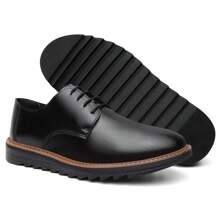 Kit Sapato Social Masculino Esporte Chique Derby Preto Sola Alta Tratorada Cadarço Calce Perfeito Numeração Especial 37 Ao 46 + Cinto E Cartira Masculino + Palmilha Brinde