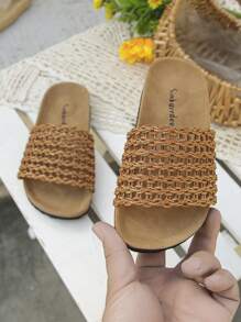 1 Pair Kids' Fashion Casual Handmade Woven PU Material Net-Stripe Insert Gold Decor Non-Slip Soft Wood Flat Open Toe Beach Slippers, Suitable For Summer - Brown - View 5