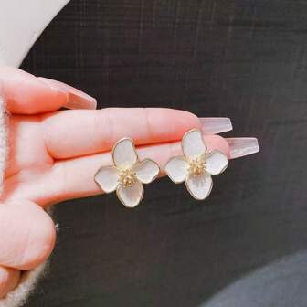 1 par fashionabla hibiskusblomma fransk retrostil Drippig glaserade röda blomörhängen, 3D miniblommor mångsidiga örhängen Tillbehör