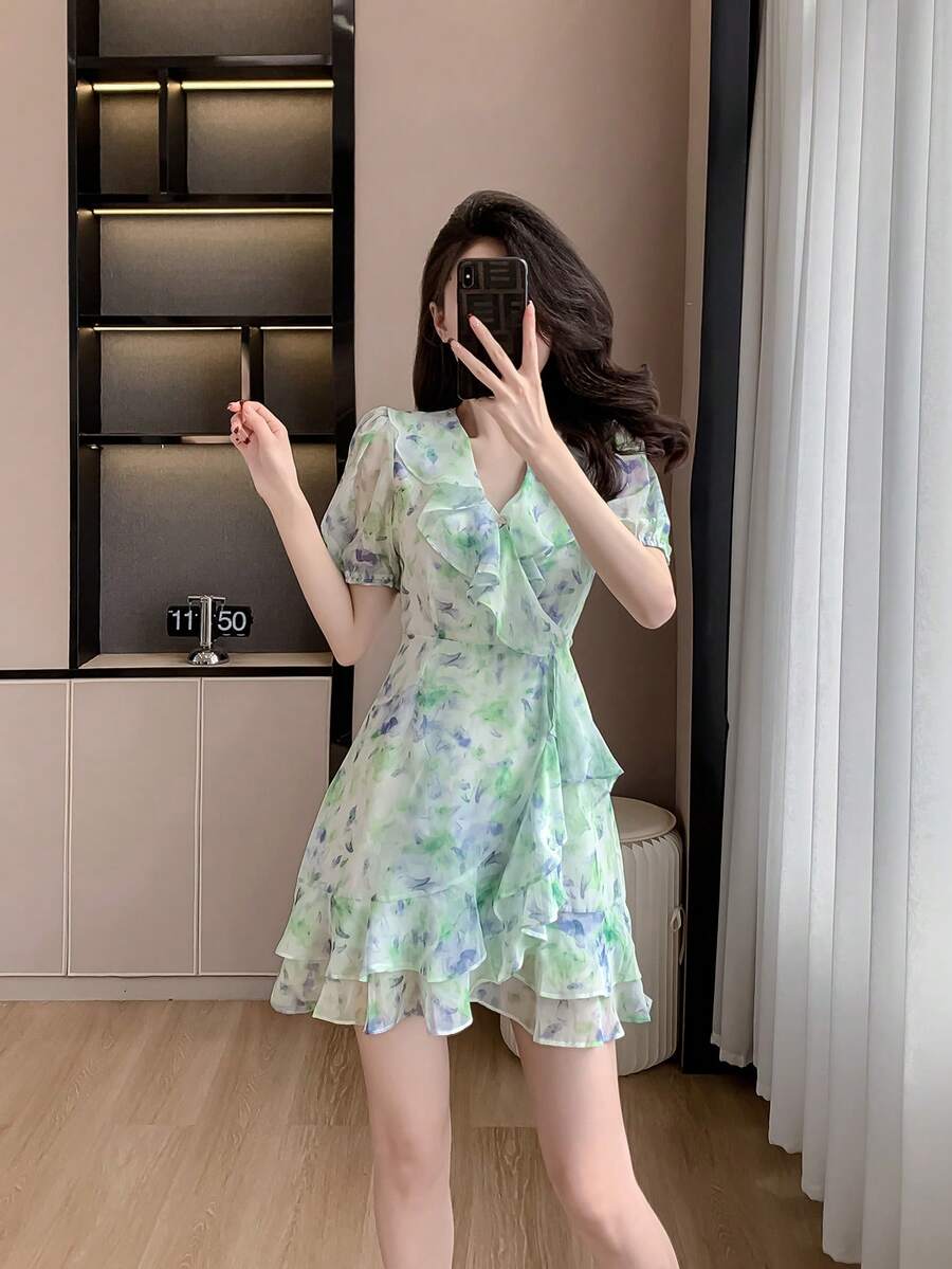 RUIWY 女式蓝色碎花雪纺短袖 V 领荷叶边下摆松紧腰修身连衣裙,春夏 - 藍色 - 查看 1