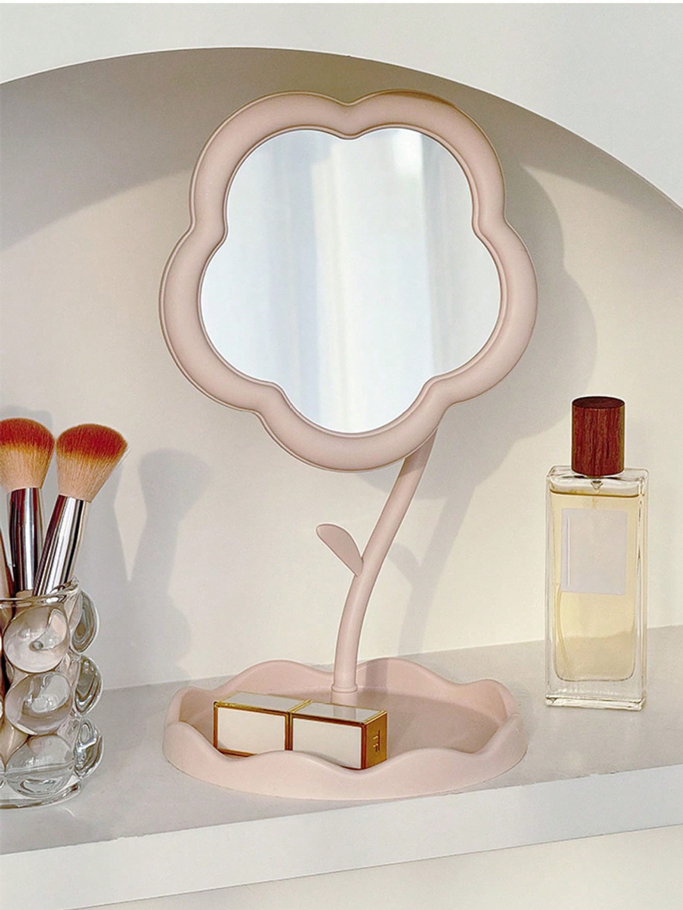 مرآة مكياج بنمط الزهور، مرآة زينة طاولة جميلة للفت...