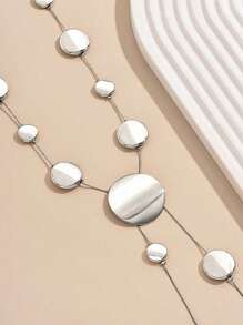 1 pièce de collier de femme versatile, à la mode et élégant, avec une chaîne serpent asymétrique lisse à brossage créatif et géométrique en forme de cercle