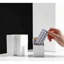 简约办公桌收纳盒，干净整洁的便签架，透明收纳盒