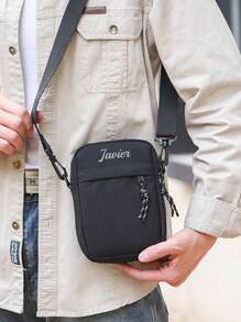 قطعة واحدة حقيبة كروس بودي مع شعار حرف شخصي، حقيبة كتف رياضية ودراجات نارية مخصصة بالاسم، حقيبة حمل على الكتف بطراز ياباني، محفظة صغيرة، حقيبة إلكترونيات، حقيبة سفر، مناسبة للاستخدام اليومي وكهدية لأفراد الأسرة والأصدقاء في مناسبات عيد الأم، عيد الأب، عيد المرأة، عيد الحب، عيد المعلم، عيد الممرضة، أعياد الميلاد