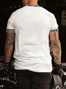 男士休闲T恤，1件装，100%涤纶圆领，纯色几何图案，针织面料，四季皆宜，格子图案，白色，时尚款式，常规版型，四季皆宜 - 彩色 - 查看 2