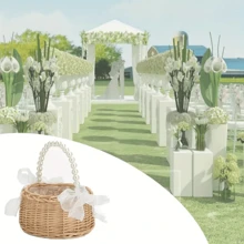 1 pièce Panier de fleur de demoiselle d'honneur en rotin fait main, panier de mariage avec poignée en perles et nœud en ruban. Parfait pour les mariages, Pâques et cadeaux de fête