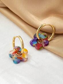 1 Pair Retro Resin Hollow Geometric Flower Earrings, Fashionable Minimalist Niche Cartoon Amber-Color Leopard Print & Clover Floral Drop Earrings, Suitable For Women Daily Wear And Party