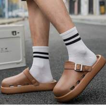 Sandálias de salto grosso com solado fechado, novas sandálias femininas confortáveis e confortáveis para ambientes internos e externos, para casais