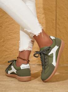 Women's New Autumn Comfortable Non-Slip Ballet Style Leisure Sports Shoes, Burgundy PU Leather Round Toe Lace Outdoor Running Shoes, Student Fashion Training Shoes, Thick Sole; Women's Versatile Green Sports Shoes Suitable For Spring/Summer; Women's Light Weight Comfortable Green Athletic Trainers With Contrasting Colors; Women's Lightweight Contrasting Color Casual Sports Sneakers - Green - View 6