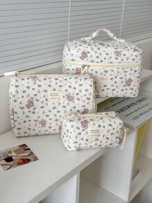 Bolsa de maquillaje de tela suave con estampado de oso de peluche morado con flores, cierre con cremallera, linda bolsa de almacenamiento para cosméticos, viajes y uso doméstico