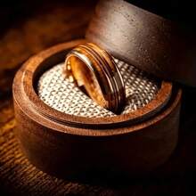 1 Stück modischer Herrenring aus Edelstahl mit Doppel-Holzmaserung und drei Drähten, Geschenkzubehör für Ferien und Bankette