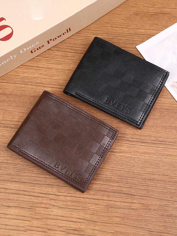 1 pieza Cartera corta de hombre con estilo retro a cuadros, soporte de identificación de PU, monedero minimalista de nuevo estilo con múltiples ranuras, adecuado para adolescentes, casual de verano, al aire libre, deportivo o viajes de vacaciones, regalos de graduación o accesorios de vestir de cumpleaños