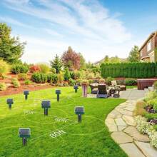 NetHong Solar Powered Ultrasonic Mole Deterrent Fox Pest Repellent Scarer Repeller UK - Green - View 3