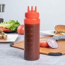 3pcs 3-Hole Extrusion Bottle, Ketchup Extrusion Plastic Condiment Extrusion Bottle, Sauce Ketchup Mustard Syrup Barbecue, Kitchen Crafts Extrusion Bottle