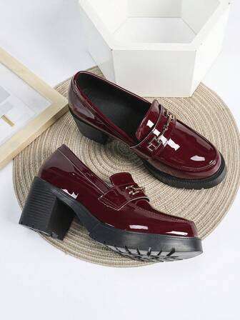 女士勃艮第高跟鞋，防水厚底粗跟正装鞋，漆皮正式工作一脚蹬乐福鞋，带金属扣