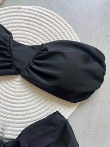 2pcs Women Solid Color Bandeau Top And Bottom Bikini Swimwear Set