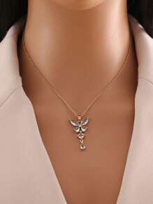1pc Stainless Steel 18K Plated Butterfly Pendant Necklace, Fashion French Chic Ins Style Suitable For Party, Date, Office Wear
