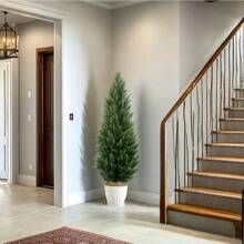 2-Pack Lifelike Cedar Topiary Trees (3/4/5 Ft) With Black Pot UV & Fade Protected Faux Evergreen Plants For Year-Round Indoor/Outdoor Elegance No Maintenance Needed Xmas Cypress Bushes With Container Perfect For Christmas Home & Garden Decor Office Front Door, Wedding, Party - 綠色 - 查看 2