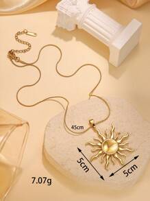 1pc Stainless Steel Golden Sun Shape Exaggerate Bold Pendant Necklace For Women