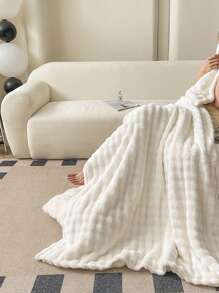 1pc Cream White Fluffy Ruffle Edge Soft & Cozy Blanket, Suitable For Bedroom & Guest Room