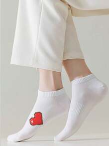 1/3/5 Pairs Of Women's Invisible Socks,Short Socks,White Socks,Women Socks,Cute Socks,Girls Socks, Black Socks,Cartoon Details, Guide Rail Breathable Hole Design, Moisture Wicking, Soft And Smooth, Suitable For Various Holidays, Sports, Leisure, Business And Other Daily Wear, Can Be Worn All Year Round, Color Combinations Are Random.