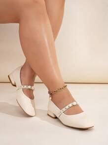 宽版加大码女鞋女士粗跟扣带方头休闲通勤工作高跟鞋