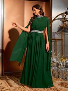 Vestido formal árabe largo de chifón con mangas, patchwork, adorno de lentejuelas en la cintura y diseño modesto