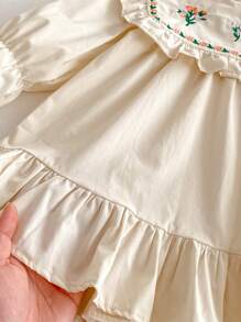 1 件装女童褶皱下摆刺绣领公主裙，休闲舒适长袖，适合春夏季