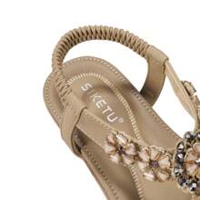 Living And Home 2 Colors Fashion Bohemian Style Flowers Rhinestone Women Beach Sandals,Women Flip Flops Sandals,Summer Rhinestone Open Toe Comfort Breathable Beach Shoes,Women Low Heeled Sandals,Boho Casual Flat Sandals - Apricot - View 4