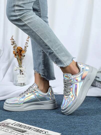 Glänzende silberne Damen Mode, komfortable, auffallende, vintage Lässig Slipper Schuhe, geeignet für Schule, Reisen, Pendeln, Partys, Treffen, Anfängersaison