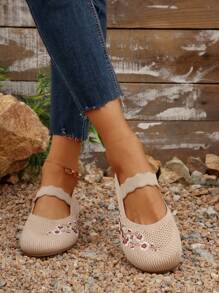 女士刺绣针织休闲平底鞋，圆头宽楦舒适透气刺绣布鞋，轻便休闲一脚蹬鞋，适合妈妈们，四季皆宜，芭蕾平底鞋 - 米色 - 查看 2
