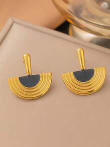 1 Pair Vintage Egyptian Style Black Gold Delicate Earrings, Unique Small Niche Retro Earrings, Light Luxury Earrings With Design Feel