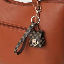 1pc Mini Leather Coin Purse With Clasp Pendant, Portable Keychain, Earphone Storage Bag, Random Printed PU Material, No Need To Wash, Keychain, Daily Bag Accessory/Decoration - Multicolor - View 3
