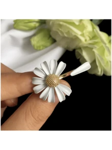 Fashionable Elegant Daisy Geometric Open Ring - White - View 4