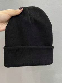 MilyModa Winter Hat, Cold Cap, Without Embroidery For Adults, Beret Cap - 黑色 - 查看 1