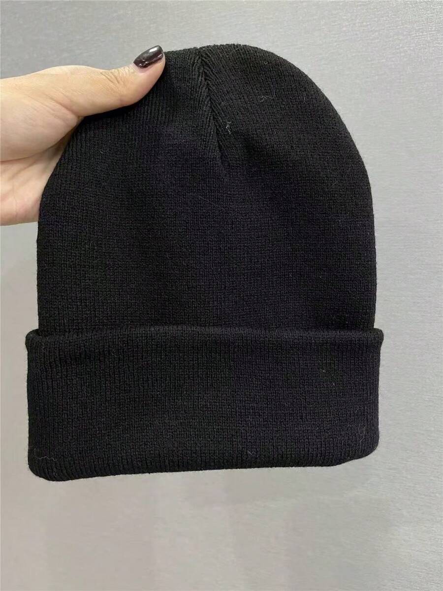 MilyModa Winter Hat, Cold Cap, Without Embroidery For Adults, Beret Cap - 黑色 - 查看 1